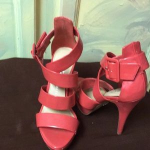 Size 7 rock republic